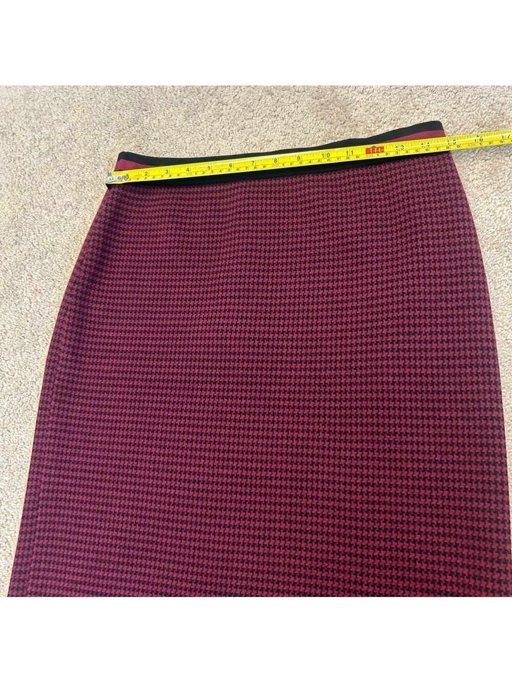 KARL Lagerfeld red Burgundy black geometric print knit pencil skirt Sz M NWT - Picture 9 of 11